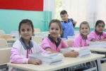 Ders zili çaldı öğrenciler okula koştu