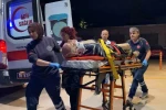 Devrilen traktörün sürücüsü ağır yaralandı