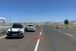 Dinlenme tesisinde unuttuğu arkadaşını almak için ters yönde ilerleyip trafiği tehlikeye attı