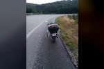 Direksiyon hâkimiyetini kaybeden motosiklet sürücüsü yoldan çıktı: 1 yaralı