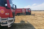 Diyarbakır’da anız yangınlarına itfaiye ekiplerinden müdahale