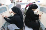 Diyarbakır’da kadınlar ürettikleri el emeği dokuma halıları Avrupa’ya satıyor
