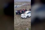 Diyarbakır’da otomobil yoldan çıktı: 1 yaralı