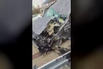 Diyarbakır’da pikap bariyerlere ok gibi saplandı: 2 yaralı