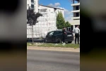 Dorseye çarpan Tesla hurdaya döndü: 1 yaralı