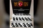 Durdurulan araçtan 65 ruhsatsız tabanca çıktı