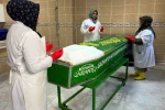 Duyunca herkesin irkildiği mesleklerini severek yapıyorlar
