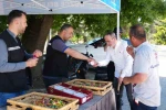 Düzce’deki mezarlıklarda bayram dayanışması