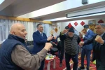 Edirne’de huzurevinde sıra gecesi: Gönüller bir oldu, yüzler güldü