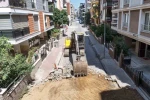 Efeler’de yıpranan yollar yenileniyor
