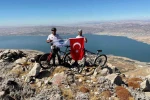 Elazığ’da 2 bin 100 metrelik Mastar Dağı’na bisiklet tırmanışı
