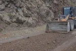 Elazığ’da heyelan nedeniyle kapanan köy yolu yeniden ulaşıma açıldı 