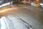Elazığ’da kontrolü kaybedilen otomobil kavşaktaki refüje çıktı: 1 yaralı