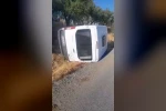 Elazığ’da öğrenci servisi devrildi, kazada yaralanan olmadı