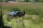 Elazığ’da otomobil tarlaya uçtu: 3 yaralı
