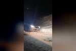 Elazığ’da yolda mahsur kalan araç kurtarıldı