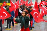 Elazığlı minikler milli takımın başarısını coşkuyla kutladı