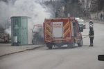Elektrikli üç tekerlekli motosiklet alev alev yandı