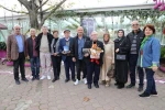 Emekli öğretmen ilkokul öğrencileriyle 50 yıl sonra ilk kez buluştu