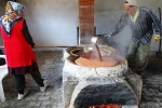 Emet Yağcık köyünde asırlardır eski usulle üzüm pekmezi yapımı geleneği sürdürülüyor