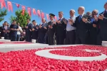 Erzurum protokolü şehitlikleri ziyaret etti
