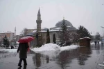Erzurum’da kar yağışı etkili oluyor