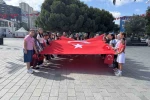 Esenyurtlu ailelerden 15 Temmuz şehitlerine vefa ziyareti