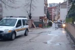 Eşi tarafından darp edilen kadın çocuğu ile birlikte camiye böyle sığındı