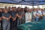 Evinde baygın bulunan çocuk son yolculuğuna uğurlandı