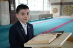 Ezanıyla yürekleri mest eden öğrenci bu kez Kur’an-ı Kerim tilavetinde zirvede