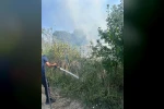 Ezine’de otluk alanda çıkan yangın söndürüldü