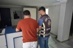 Fatih’te yol verme tartışmasında motosikletli kuryeyi şoke eden tokat: O anlar kamerada