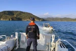 Fethiye açıklarında sürüklenen tekneyi Sahil Güvenlik kurtardı