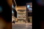 Forum Kayseri önünde bıçaklı kavga