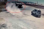 Frene ayağını dahi değdirmeden girdiği yolda feci kazaya neden oldu
