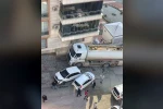 Freni boşalan akaryakıt tankerinin 8 aracı hurdaya çevirdiği anlar güvenlik kamerasında