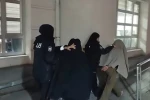 Fuhuş pazarlığı yaptıkları şahsın altın ve dövizlerini çalan kadınlar yakalandı