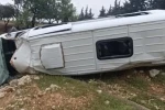 Gaziantep’te kontrolden çıkan işçi servisi şarampole uçtu: 16 yaralı 