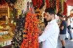Gaziantep’te kurutmalık sebzeler tezgahlarda yerini aldı 