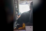 Gaziantep’te otobüs şoförü direksiyon başında video izlerken görüntülendi