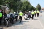 "Gideceğim yer yakın olduğu için kask takmadım" dedi, cezadan kurtulamadı