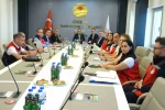 Giresun’da kahverengi kokarcaya karşı 130 bin samuray arısı doğaya salındı