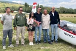 Gökyüzünde telsizle evlilik teklifi: Planörler yan yana geldi, o anlar nefes kesti