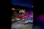 Gümüşhane’de köprü girişinde iki araç kafa kafaya çarpıştı: 2’si ağır 3 yaralı