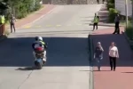 Gümüşhane’de polis ekiplerinden YKS’ye giren öğrencilere destek