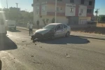 Hafif ticari araç ile otomobil çarpıştı: 4 yaralı