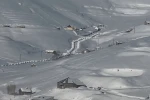 Hakkari kar yağışı: 51 yerleşim yerinin yolu kapandı