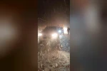 Hakkari’de çığ düştü: Çok sayıda araç yolda mahsur kaldı