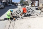 Haliliye’de 15 ekiple yol yapım ve onarım çalışmaları sürüyor