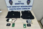 Hatay’da ehliyet sınavına kopya düzeneği ile giren iki kardeş yakalandı